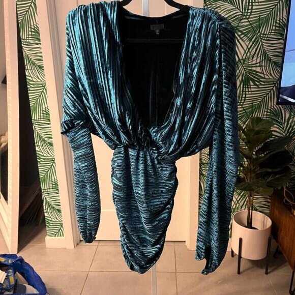 NBD Illusion Women's Teal Blue Shoulder Pad Wrap Velvet Mini Dress Size Xl - Picture 1 of 10